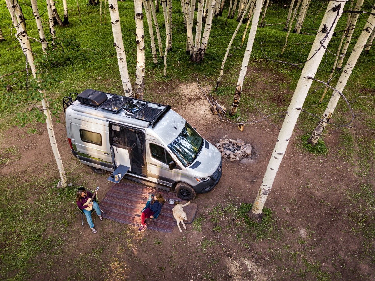 B-Van Roof Rack Cross Rail - Black River